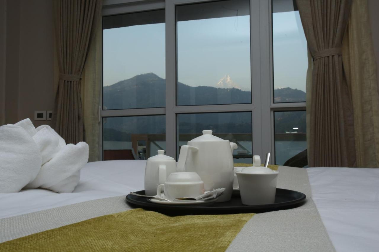 Hotel White Himal Pokhara Exterior photo