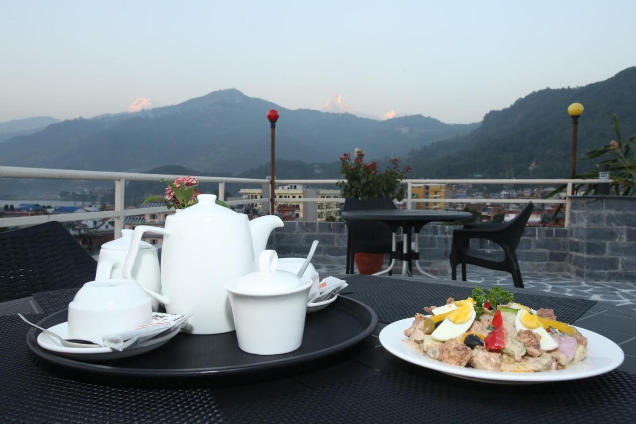 Hotel White Himal Pokhara Exterior photo