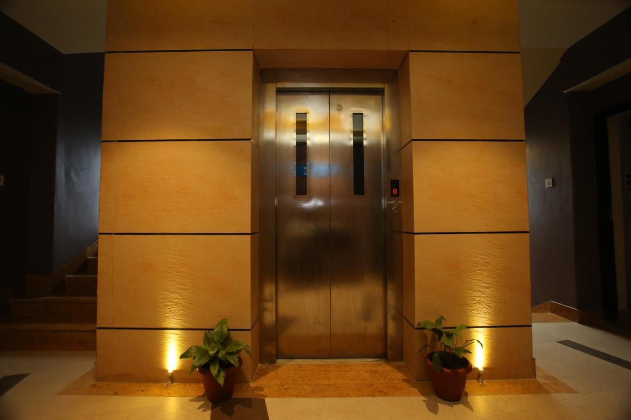 Hotel White Himal Pokhara Exterior photo