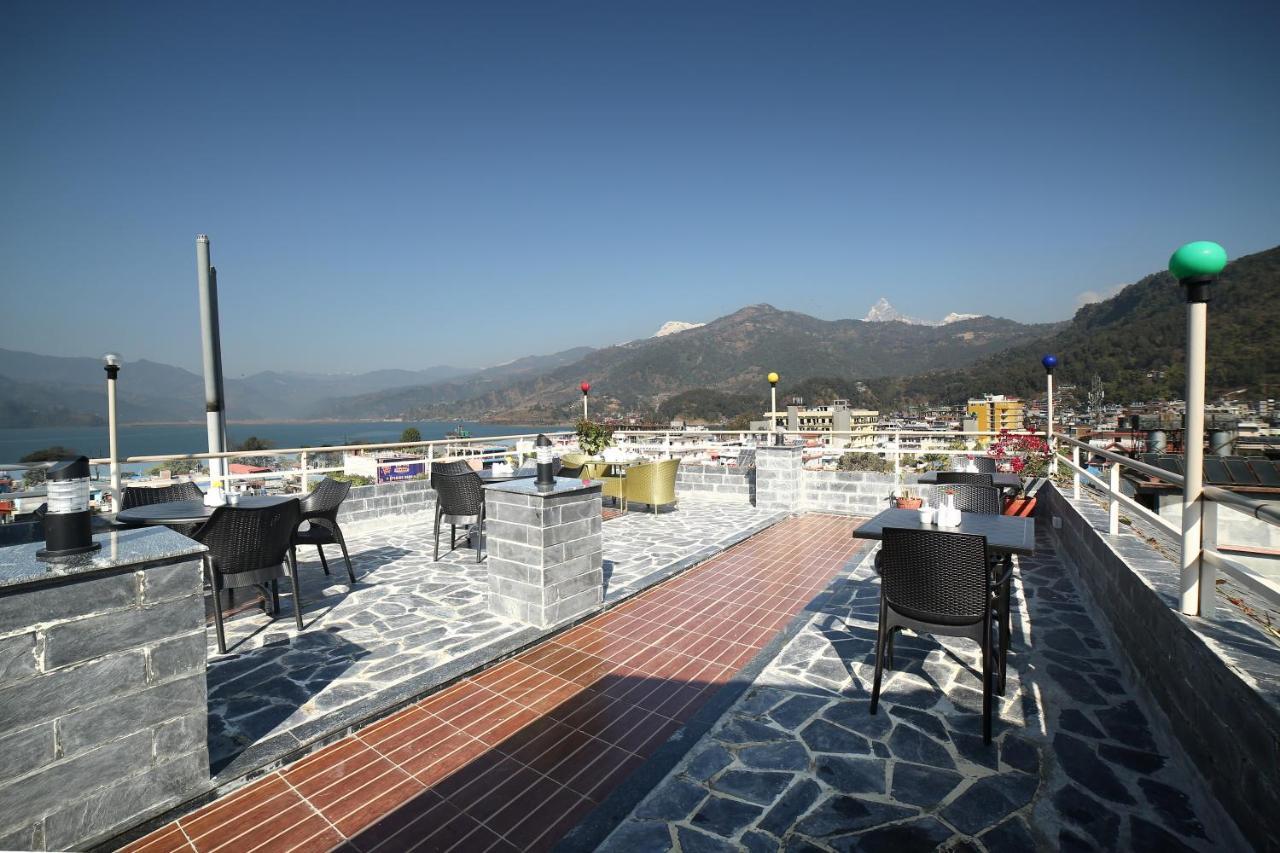 Hotel White Himal Pokhara Exterior photo