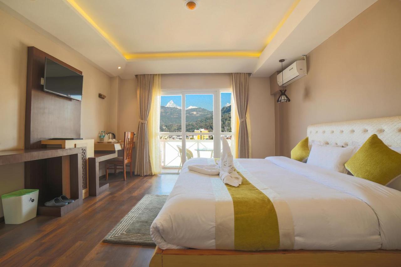 Hotel White Himal Pokhara Exterior photo